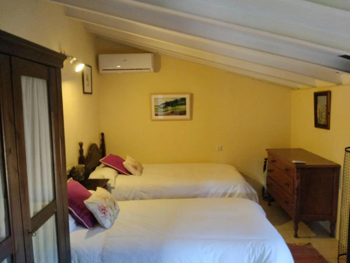 Country house Finca El Zurrador Guest House Fuenteheridos